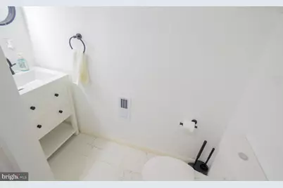 375 S 7th Street, Harrisburg, PA 17113 - Photo 14