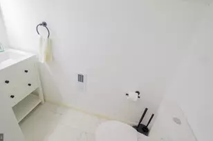 375 S 7th St, Harrisburg, PA 17113 - Photo 14