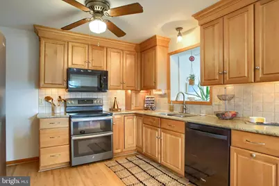 464 Cedar Avenue, Hershey, PA 17033 - Photo 6