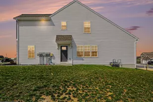 7884 Oakbrook Dr, Harrisburg, PA 17112 - Photo 2