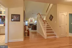 2421 Zell Ct, Hummelstown, PA 17036 - Photo 4