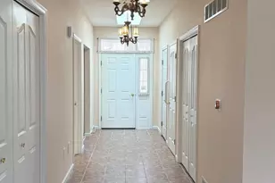 6401 Whisper Wood Ln, Harrisburg, PA 17112 - Photo 10