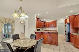 4755 Maple Shade Dr, Harrisburg, PA 17110 - Photo 16