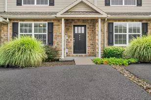 849 Gregs Dr, Harrisburg, PA 17111 - Photo 2