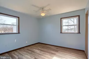 354 Cypress Dr, Middletown, PA 17057 - Photo 10