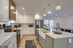 1924 Sand Hill Rd, Hershey, PA 17033 - Photo 2