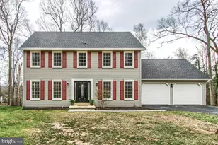 128 Azalea Dr, Hershey, PA 17033 - Photo 1