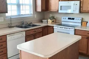 7546 Stephen Dr, Harrisburg, PA 17111 - Photo 2