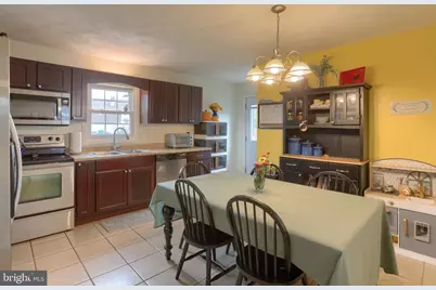 1637 E Caracas Avenue, Hershey, PA 17033 - Photo 18