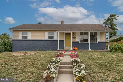1637 E Caracas Avenue, Hershey, PA 17033 - Photo 1
