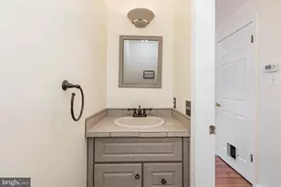 6280 Spring Knoll Dr, Harrisburg, PA 17111 - Photo 14