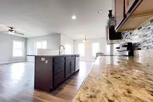 106 Tree Top Ln, Middletown, PA 17057 - Photo 10