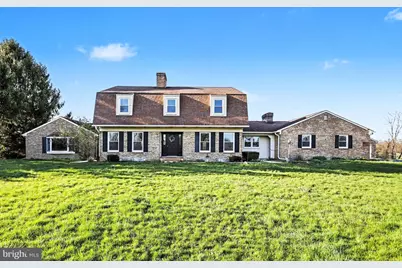 7204 Charles Drive, Harrisburg, PA 17112 - Photo 2