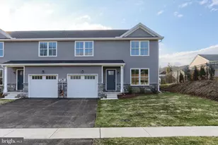 174 Lamp Post Ln, Hershey, PA 17033 - Photo 1