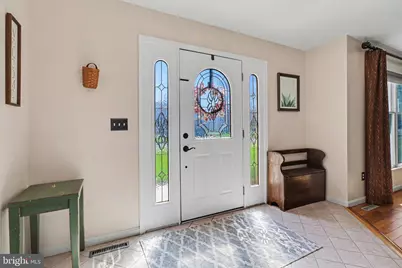 6126 Chatham Court, Harrisburg, PA 17111 - Photo 4