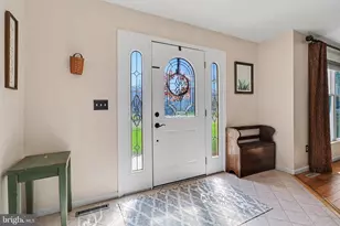 6126 Chatham Ct, Harrisburg, PA 17111 - Photo 4