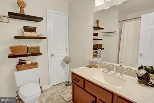 2015 Southpoint Dr, Hummelstown, PA 17036 - Photo 32