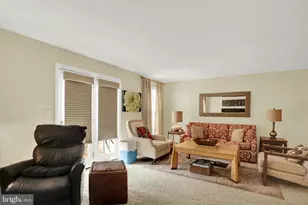 2015 Southpoint Dr, Hummelstown, PA 17036 - Photo 8