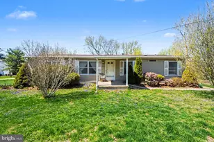 204 N 3rd St, Halifax, PA 17032 - Photo 1