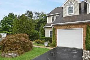 307 Jonathan Ct, Hummelstown, PA 17036 - Photo 2