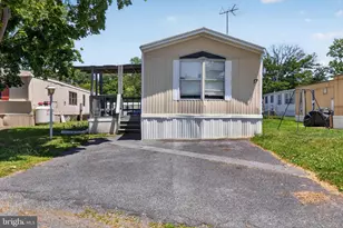 17 Caravan Ct, Middletown, PA 17057 - Photo 2