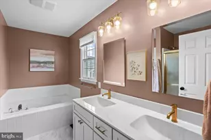 1939 Creek Hollow Ln, Hershey, PA 17033 - Photo 20