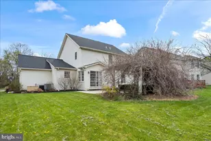 1939 Creek Hollow Ln, Hershey, PA 17033 - Photo 36