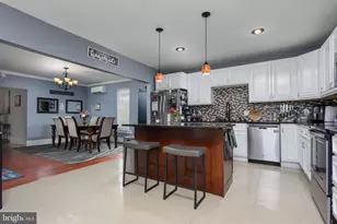 41 S 3rd St, Halifax, PA 17032 - Photo 2
