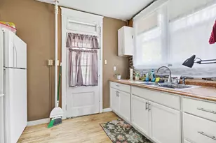 2038 Market St, Harrisburg, PA 17103 - Photo 18