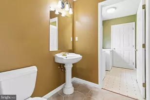 1221 Jill Dr, Hummelstown, PA 17036 - Photo 24