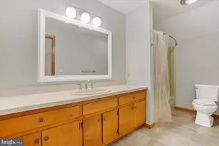 5909 Eshenaur Dr, Harrisburg, PA 17112 - Photo 28