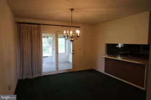 1370 Woodridge Dr, Middletown, PA 17057 - Photo 10