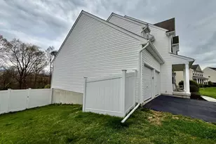 1813 Silverleaf Ln, Palmyra, PA 17078 - Photo 12