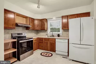 429 N Scenic Rd, Harrisburg, PA 17109 - Photo 6