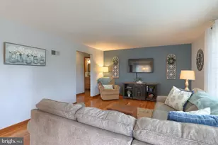 4610 South Rd, Harrisburg, PA 17109 - Photo 8