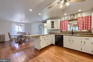 1411 Vesta Dr, Harrisburg, PA 17112 - Photo 14