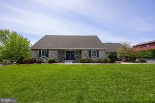 320 Highland Rd, Hershey, PA 17033 - Photo 2