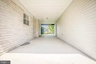 321 E Glenn Rd, Hershey, PA 17033 - Photo 6