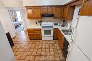 940A Innsbruck Dr, Hummelstown, PA 17036 - Photo 4