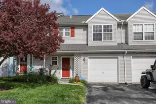 5790 Hidden Lake Dr, Harrisburg, PA 17111 - Photo 2