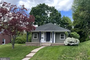 913 Chestnut St, Middletown, PA 17057 - Photo 2