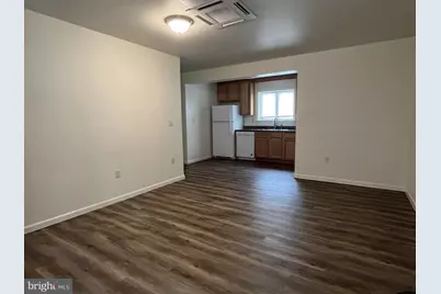 15 E Main Street #APT A, Hummelstown, PA 17036 - Photo 2
