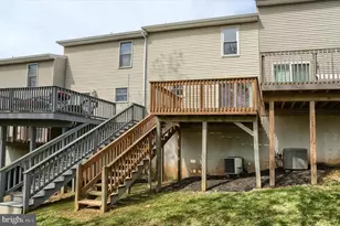 137 Chartwood Dr, Harrisburg, PA 17111 - Photo 38