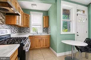 2310 N 4th St, Harrisburg, PA 17110 - Photo 14