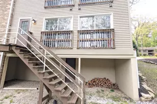 940A Innsbruck Dr, Hummelstown, PA 17036 - Photo 8