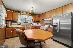 813 Main St, Lykens, PA 17048 - Photo 6
