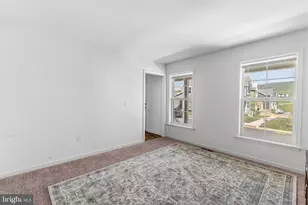 2425 Hawthorne Dr, Harrisburg, PA 17110 - Photo 16