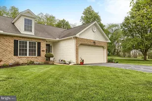 387 Schaffner Dr, Harrisburg, PA 17112 - Photo 2