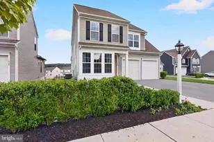 1829 Ethan Dr, Harrisburg, PA 17110 - Photo 2