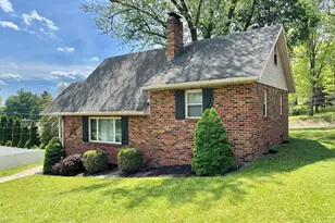 610 Georgian Pl, Harrisburg, PA 17111 - Photo 2